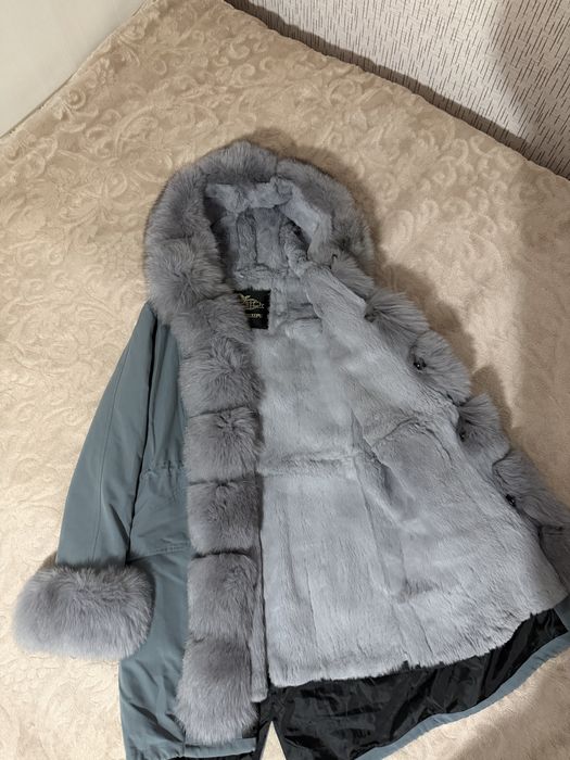 Қысқы жылы парка капишонымен