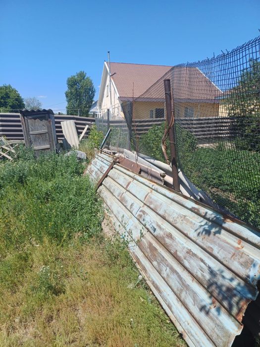 Продам срочно металлические листы