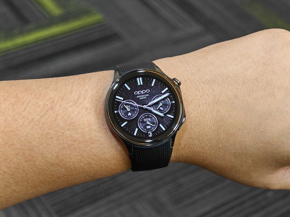 Часовник Oppo Watch X