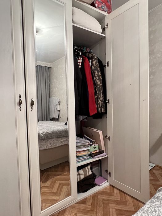Продам шкаф в любую комнату