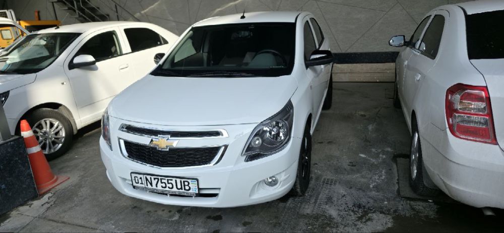 Chevrolet cobalt 2025 midnight