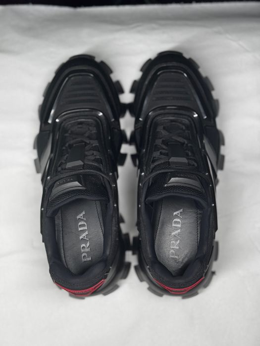 Vand  sneakers Prada Thunder originali!