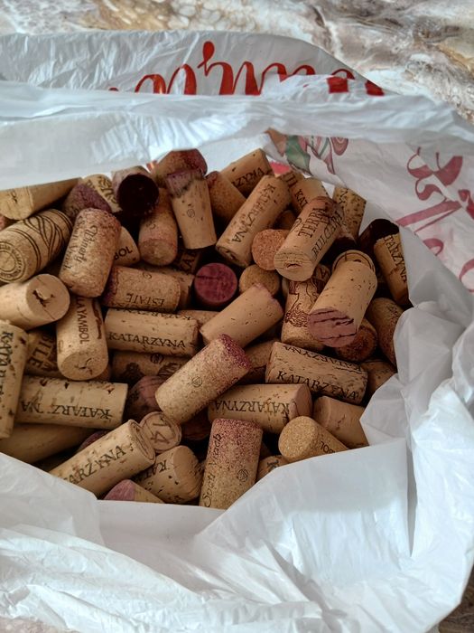 Коркови тапи 145 бр- 0.35 лв