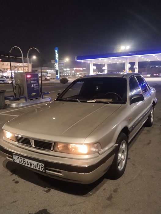 Галант 6 1989год