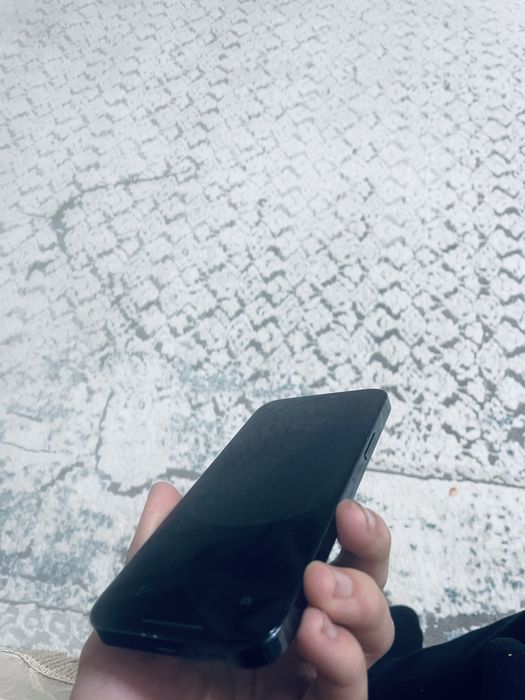 Продам айфон 12 про