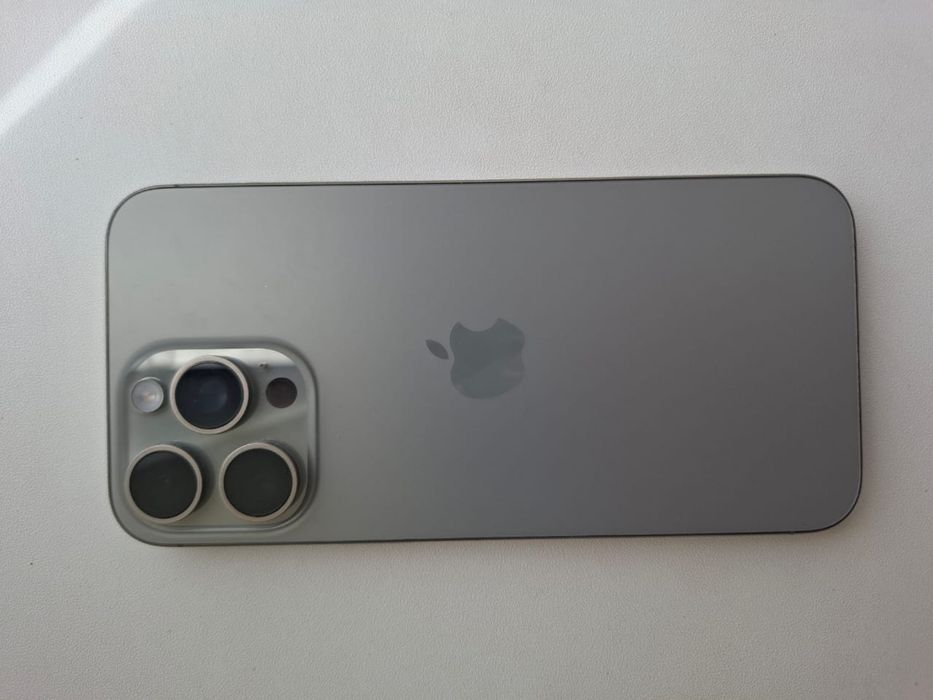 Айфон 15 про мах 256 гб емкость 90%