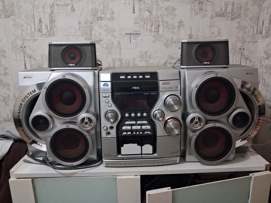 Музыкальный центр