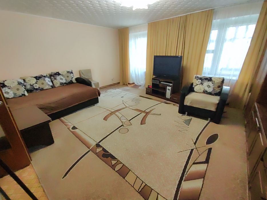 Продается 3-комн (5-9, 3 эт)