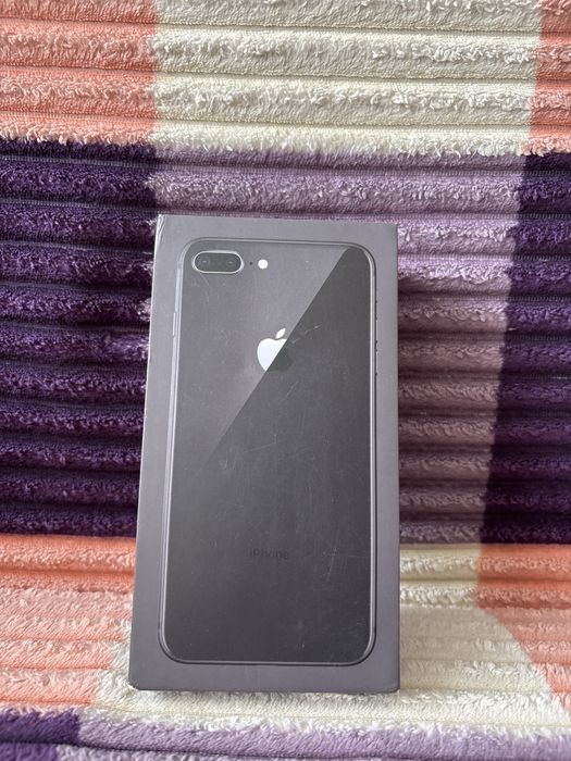 ПРОДАМ АЙФОН 8+ в хорошем состоянии