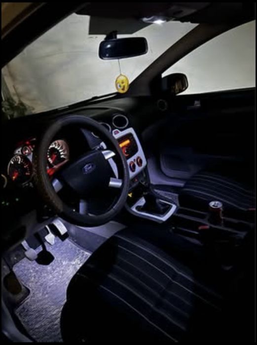 Ford focus 2012.