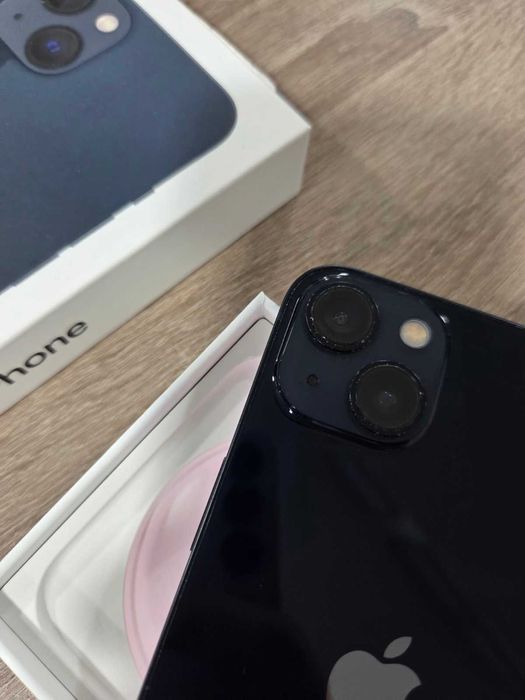 iPhone 13 128GB Midnight