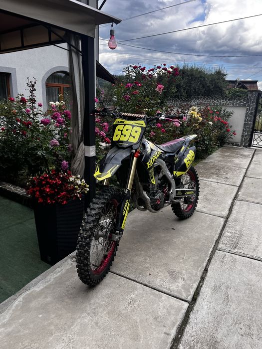 Honda crf 250 r 2016