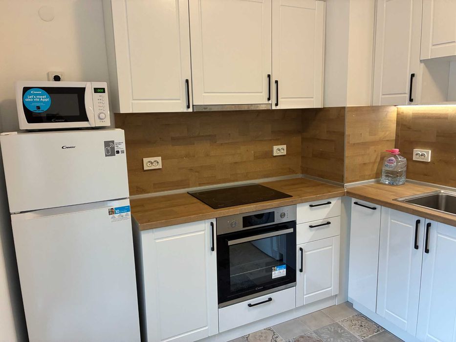 Дава се под наем Двустаен апартамент в Ботевград - 65 кв.м за 612 € - Снимка #1