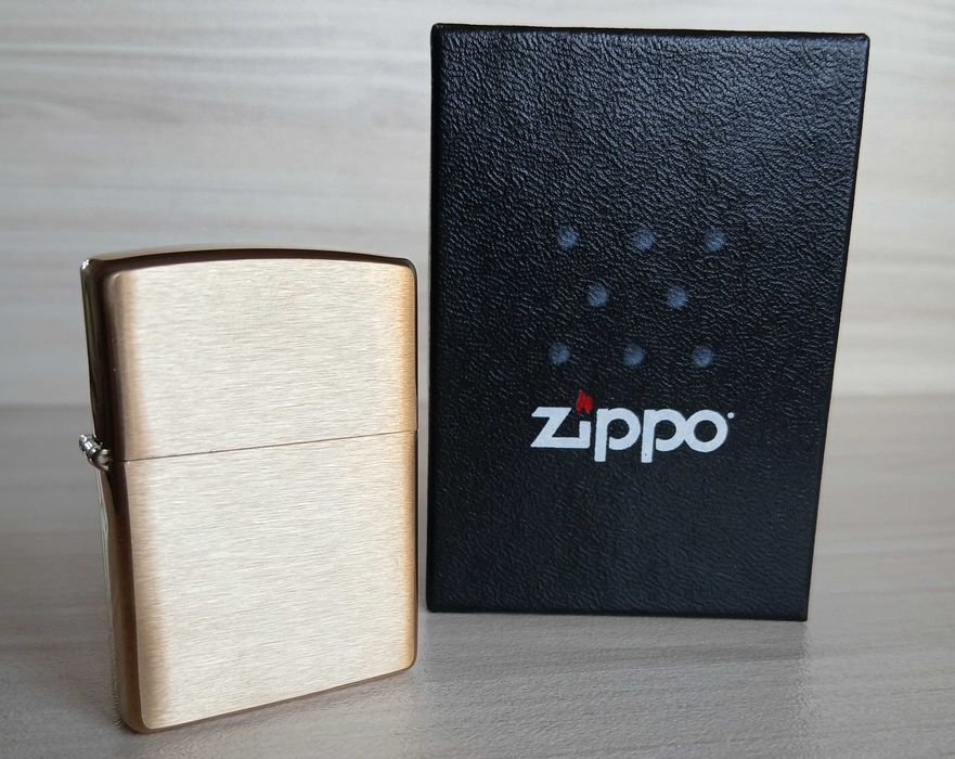 Нова Zippo запалка + подарък гориво