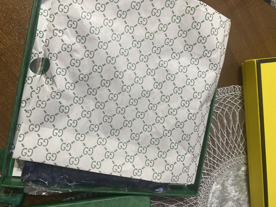 Set Gucci, esrfa superba .
