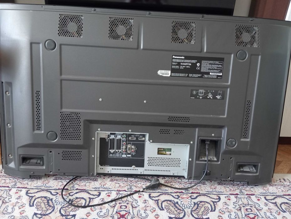Плазменный телевизор Panasonic