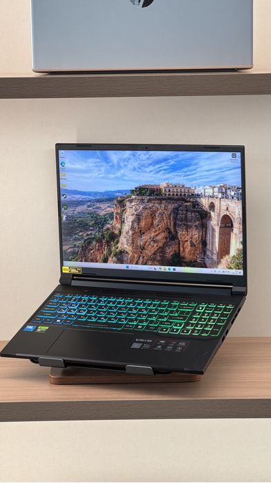 Продаю новый Acer Nitro V16s