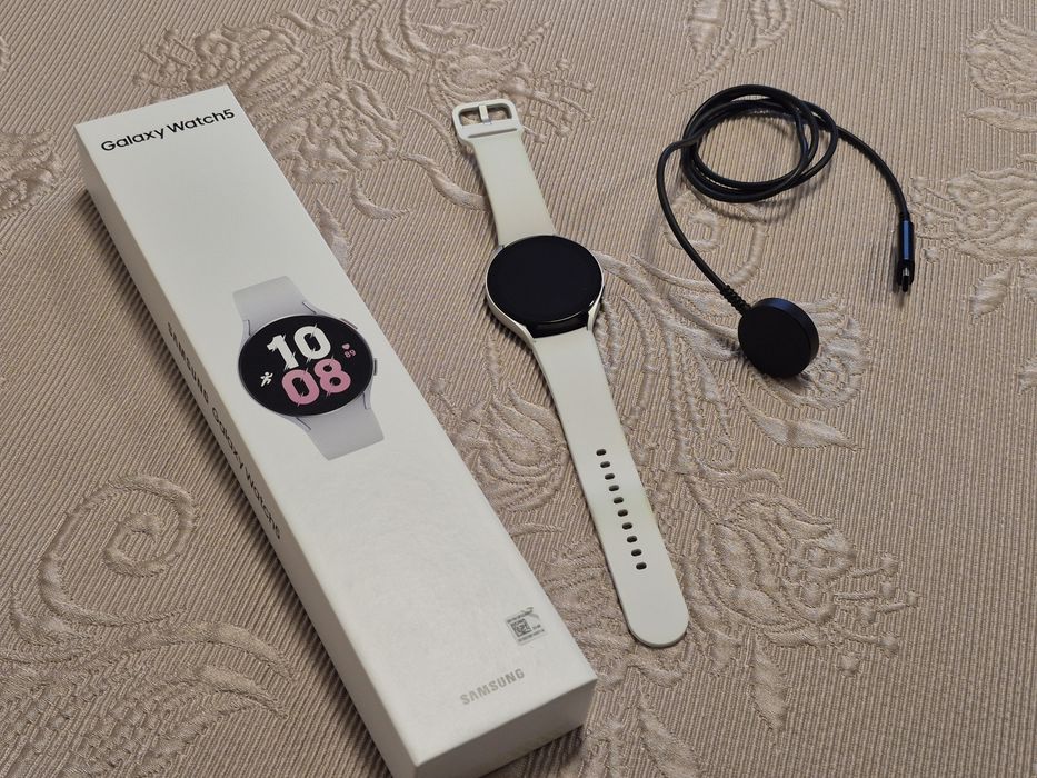 Smartwatch Samsung Watch 5 white