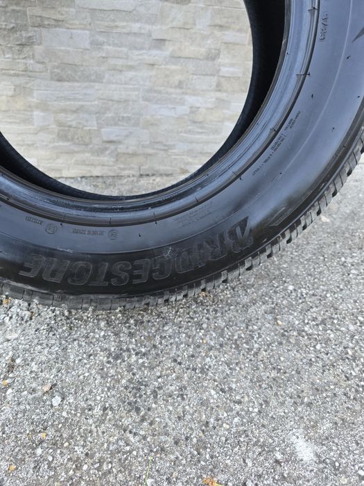 Гуми Bridgestone Blizzak 235/65/17