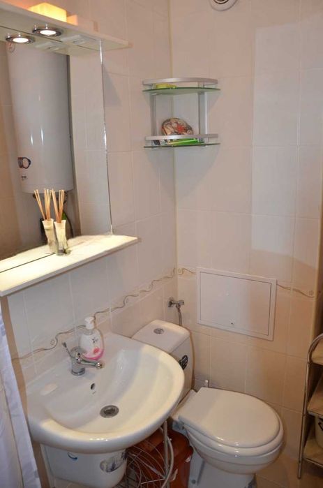 Дава се под наем Двустаен апартамент в София, Център - 60 кв.м за 648.21 € - Снимка #6