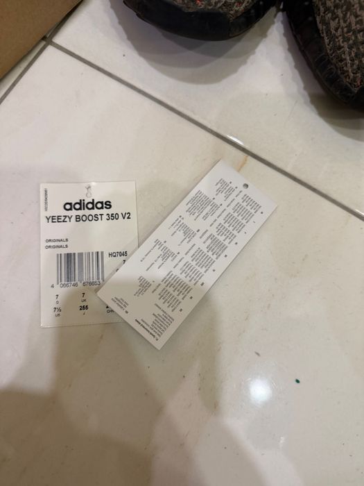 Adidas yeezy boost 350 V2