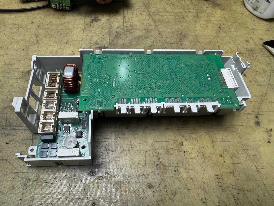 Modul electronic pentru aparatul de cafea MIELE C10766933 (EPL 8720-A)
