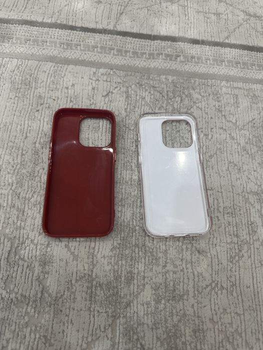 В продаже 2 чехла на телефон Iphone 14