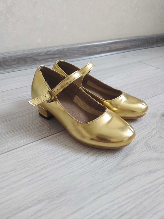 Туфли детские для девочек
