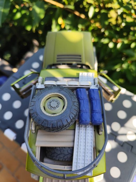 JEEP Trophy 1:18