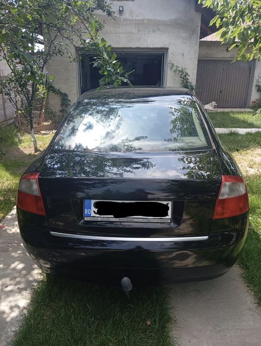 AUDI A4 2004 — imagine 2