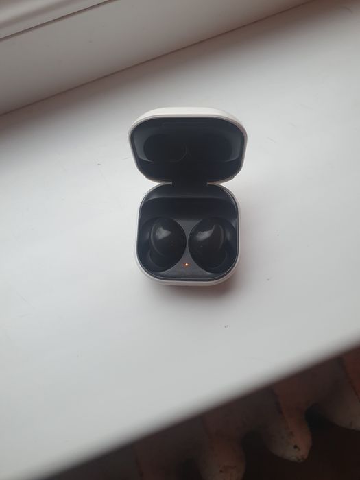 Слушалки Samsung Buds 2