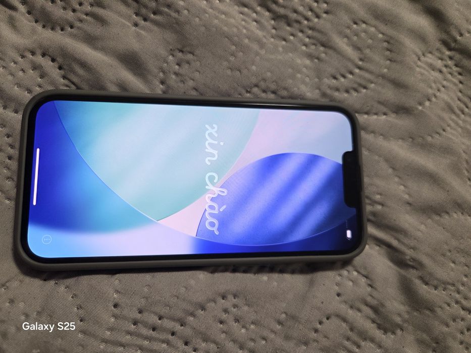 Iphone 13pro. Запазен с нова оригинална батерия!