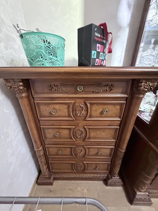 спальный гарнитур , стенка в зал