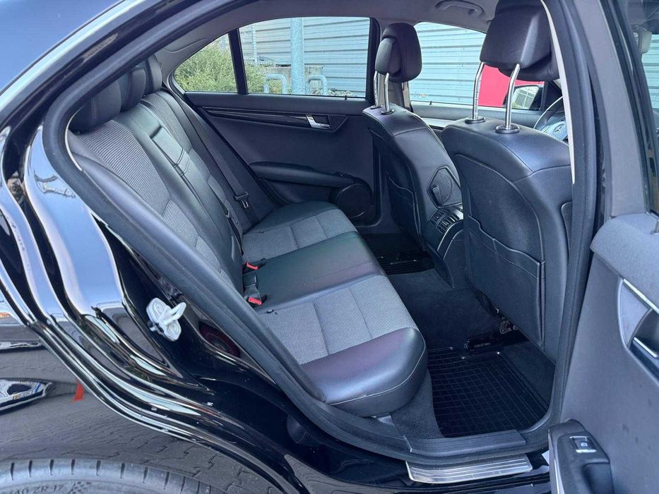 Mercedes C-Klasse  xenon piele facelift