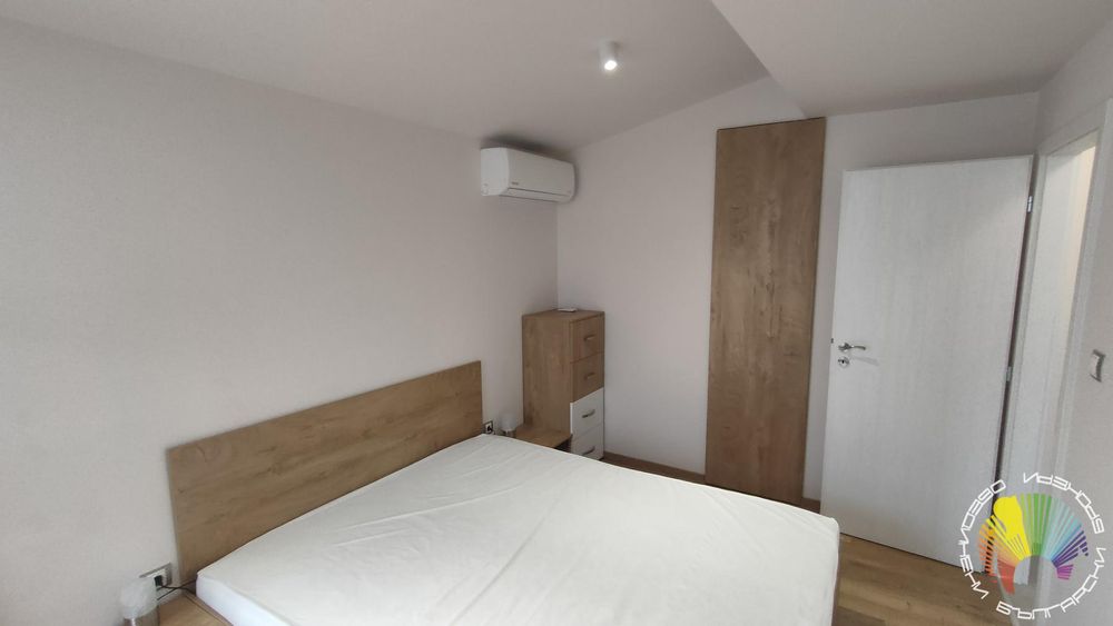 Дава се под наем Тристаен апартамент в Бургас, Център - 90 кв.м за 900 € - Снимка #9