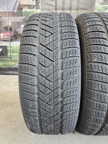 235/65/17 PIRELLI 4бр