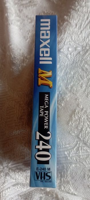 Видео касета maxell vhs 240
