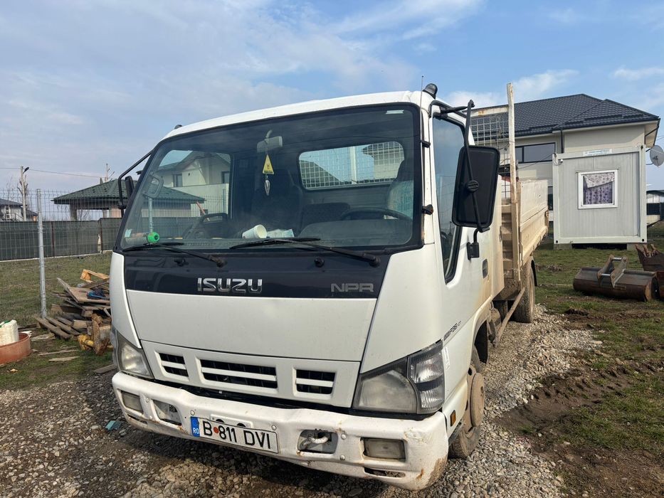 Isuzu npr basculanta