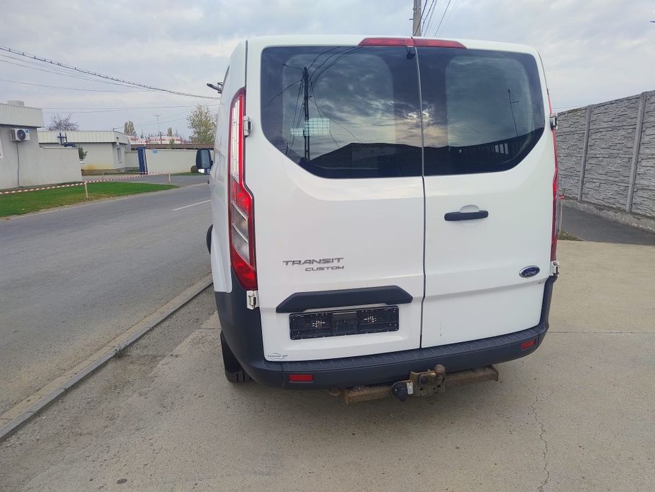 06/2014 Ford Transit Custom - 2.2D 155CP E5 - Clima * Pilot