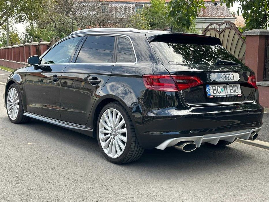 Audi A3 Sportback 1.6 TDI 2014 - Pachet RS look - CarPlay - Audio BOSE