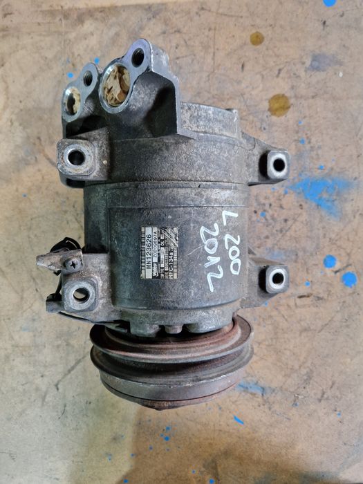 Compresor AC Mitsubishi L200 2.5 2012 cod MN123626