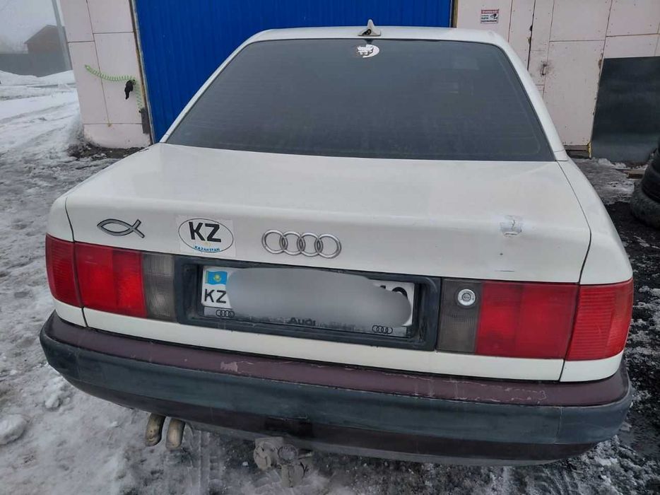Ауди 100с4 1994год