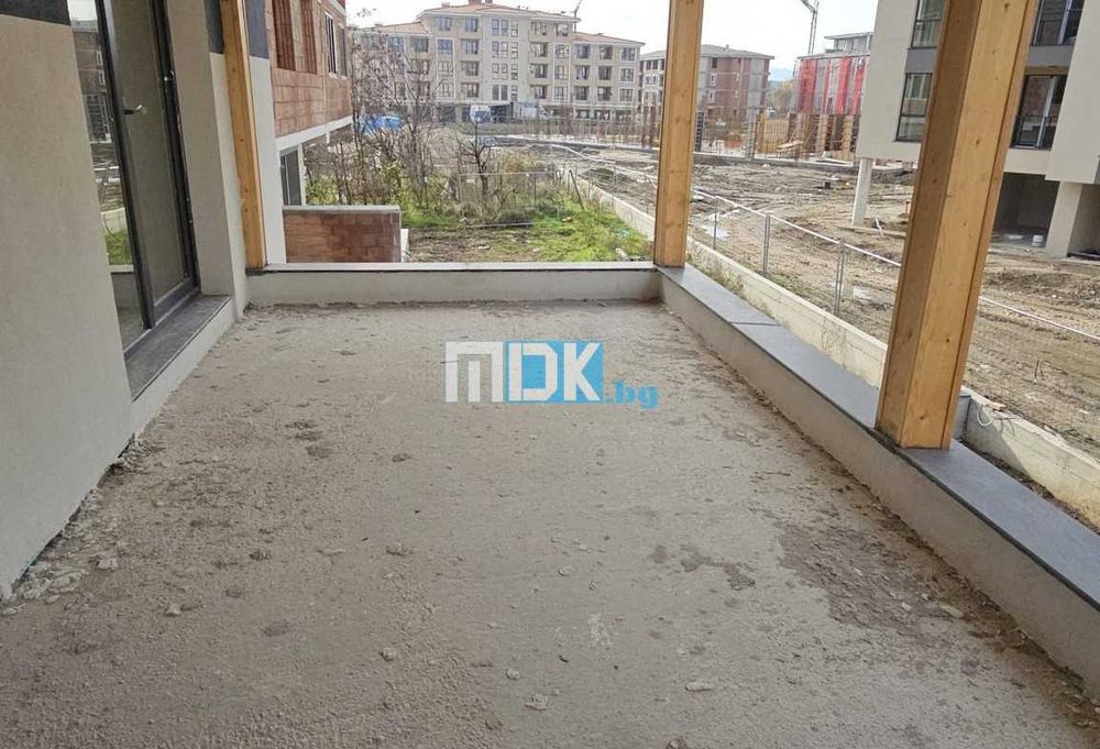 Двуетажна къща с 3 спални