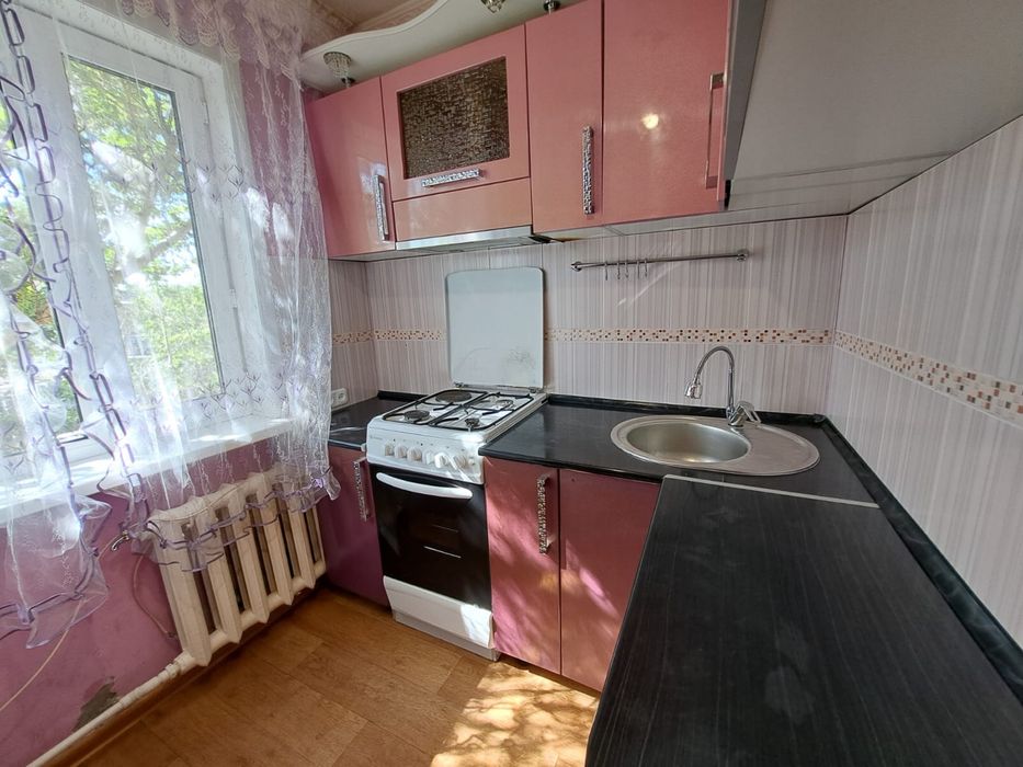 Сдам 2 комн на долгий срок.