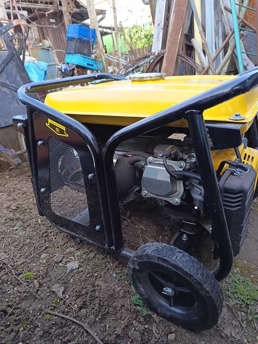 продавам генератор за ток /агрегат/