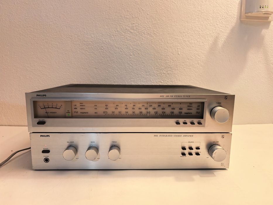 Amplificator Philips 302L si tuner 102L statie