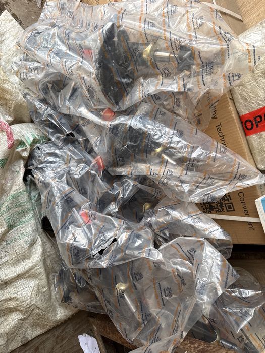 Амортизаторы НОВЫЕ