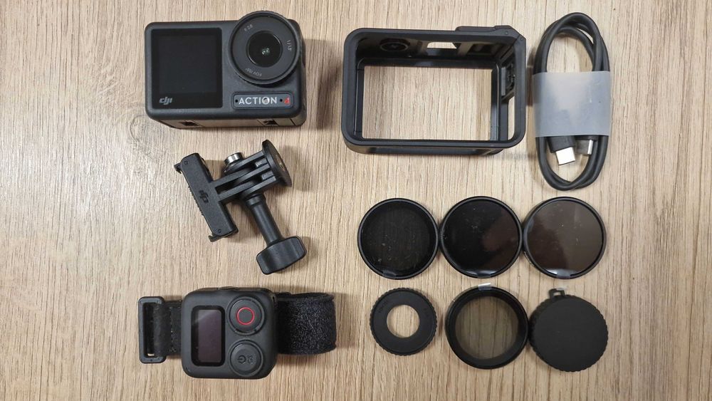DJI Osmo Action 4 cu Remote Controller si filtre