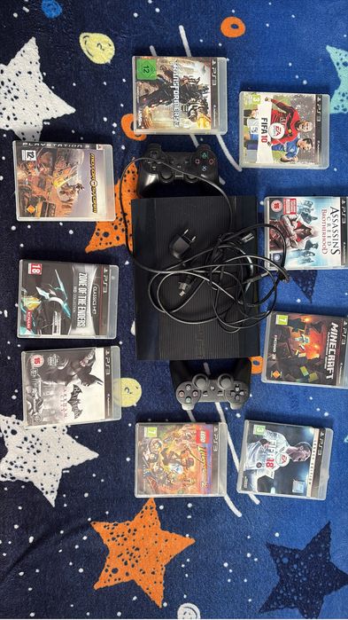 Vand PS3+ 9 jocuri in stare buna de functionare