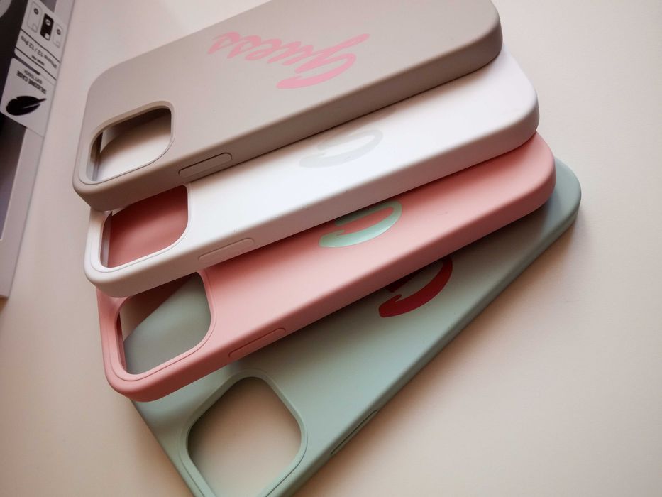 Гръб Guess Silicone Vintage за iPhone 12 Pro Max